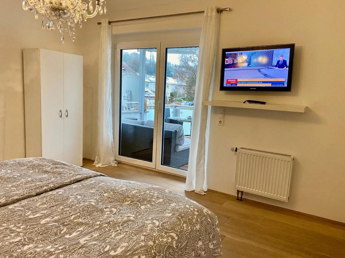 Luxurioeses Studio Im Zentrum, Balkon, Kamin, Klima Apartment ราเวนส์บวร์ก ภายนอก รูปภาพ